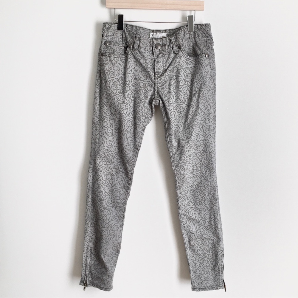 Free People Gray Pattern Ankle Zip Skinny Jeans 25